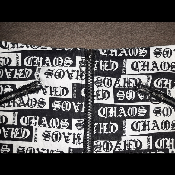 Factorie Chaos B&W Skirt - Picture 2 of 3